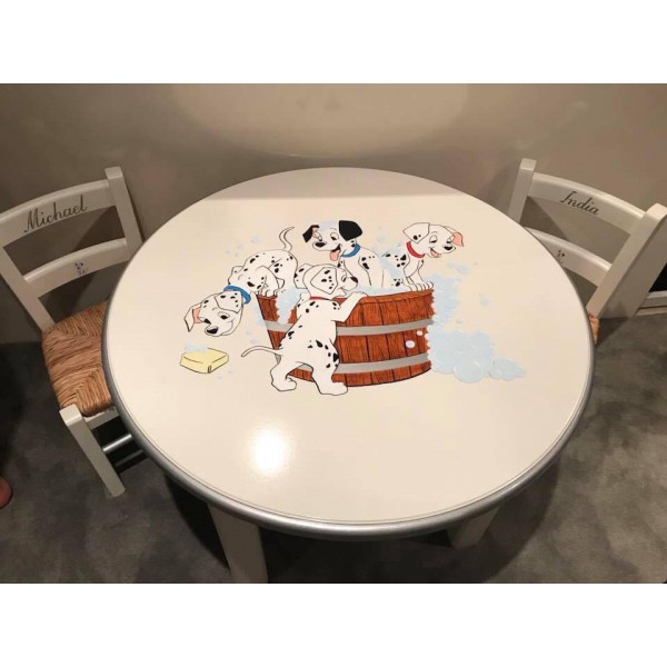 Dalmation Toddler Table With 2 Chairs